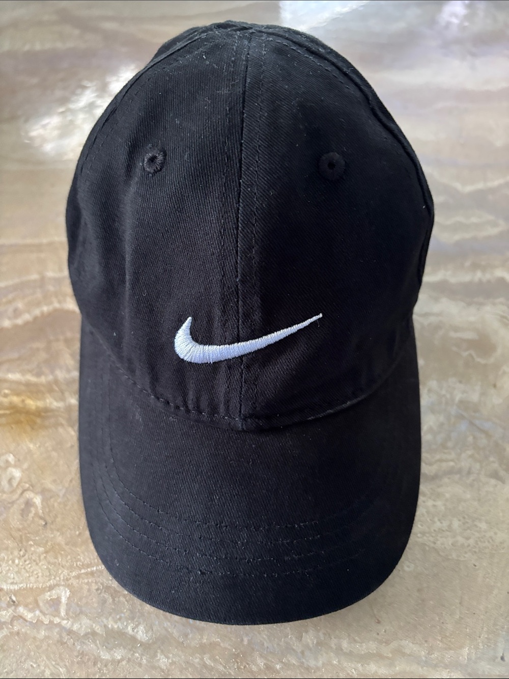 Nike Black Baseball Cap with White Swoosh Size Child 4-7 Years Old